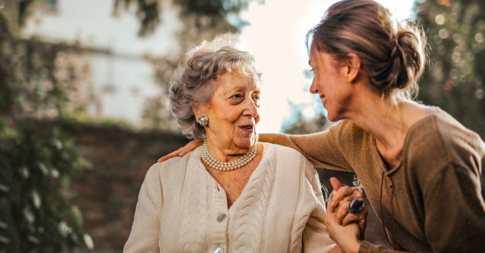 zdjęcie: Seniorze pieniądze najbezpieczniejsze są… w banku / pexels/3768131