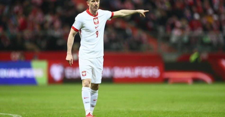 zdjęcie: Pozbawiony funkcji kapitana Lewandowski rezygnuje z gry w kadrze pod wodzą Probierza / fot. PAP