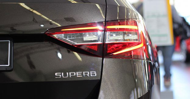 Zatrzymano mężczyznę, który włamał się do salonu samochodowego i ukradł m.in. trzy auta