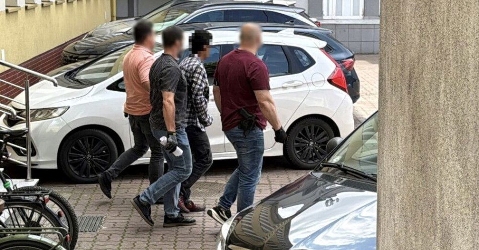 zdjęcie: Protest po ataku obcokrajowca na 24-latkę; kobieta walczy o życie w szpitalu / fot. PAP