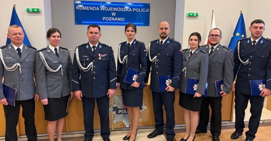 zdjęcie: 16 funkcjonariuszy KPP Piła awansowało po kursach / fot. KPP Piła