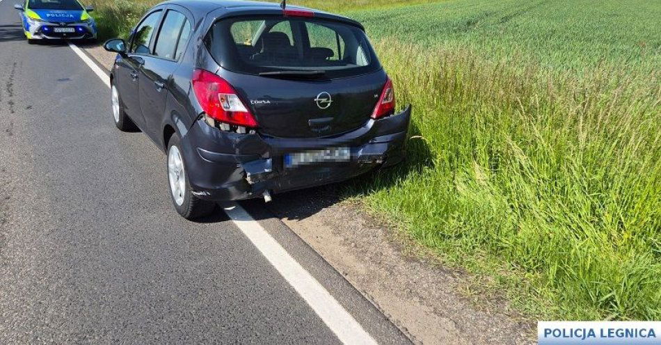zdjęcie: Nietrzeźwy z dożywotnim zakazem sądowym spowodował kolizję i uciekł z miejsca zdarzenia / fot. KMP w Legnicy