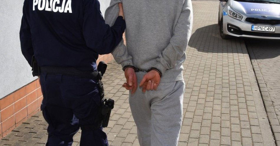 zdjęcie: Pijany motocyklista zatrzymany po wypadku w Zblewie / fot. KPP w Starogardzie Gdańskim