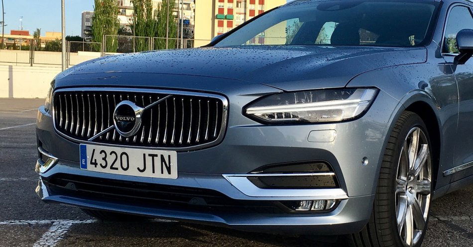 zdjęcie: Volvo, skonfiskowane 45-latkowi za jazdę po pijanemu, przekazano osobie godnej zaufania / pixabay/2396040