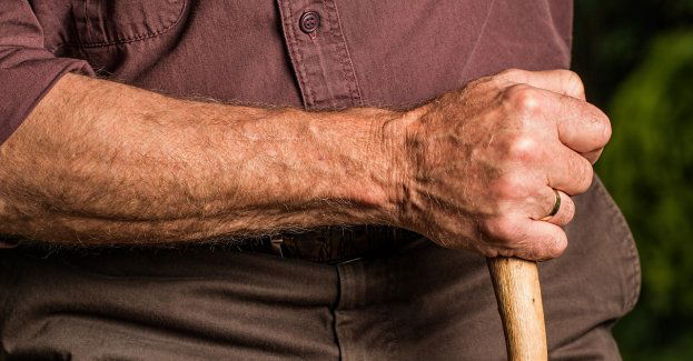 Oszukany 83-latek stracił ponad 20 000 zł.