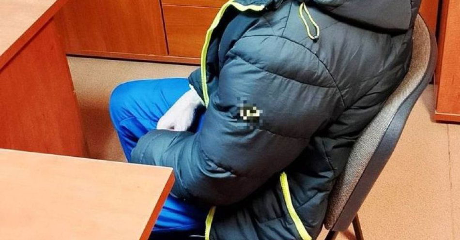 zdjęcie: Wrócili sprawdzić zdrapki i trafili w ręce policji / fot. KMP Kielce