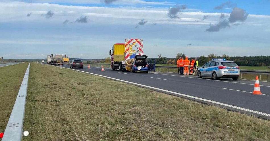 zdjęcie: Żnińscy kryminalni wyjaśniają okoliczności wypadku na drodze S5 w Jaroszewie / fot. KPP w Żninie