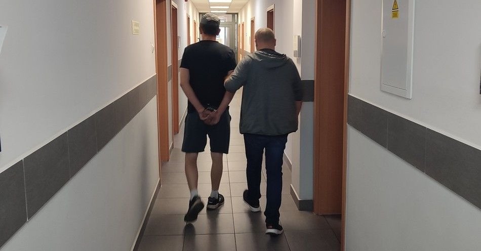 zdjęcie: Włamywacze zatrzymani na gorącym uczynku / fot. KPP Mońki
