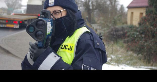 Warunki drogowe złe, ale co tam... 127 km/h na 50-tce…