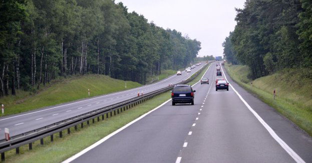 Po zderzeniu pojazdów zablokowana dk 10 między Bydgoszczą i Toruniem