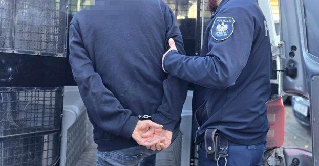 Oszust podszywał się pod maklera i wyłudził ponad 425 tys. zł