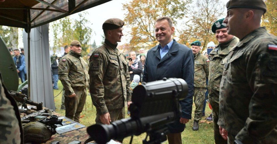 zdjęcie: W przyszłym roku koreańskie wyrzutnie i haubice w 18. Dywizji / fot. PAP