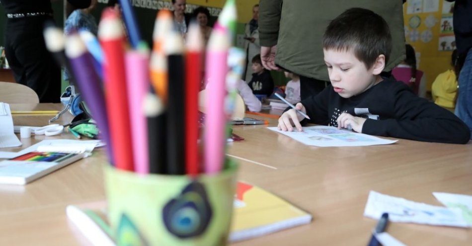 zdjęcie: Ponad 18 tys. więcej uczniów z Ukrainy w polskich szkołach po wprowadzeniu obowiązku szkolnego / fot. PAP