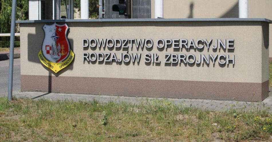 zdjęcie: DORSZ: w nocy odnotowano kolejne wloty obiektów o charakterze balonów w polską przestrzeń powietrzną / Warszawa, 24.05.2024. Dowództwo Operacyjne Rodzajów Sił Zbrojnych im. generała Bronisława Kwiatkowskiego ul. Radiowa 2 w Warszawie, 24 bm. (az/ibor) PAP/Albert Zawada