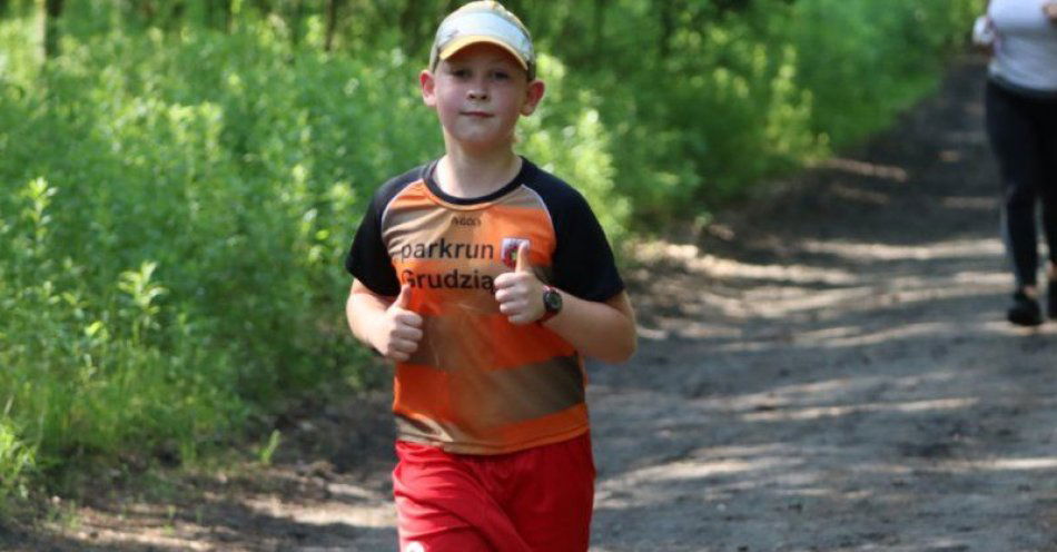 zdjęcie: 6 za 6 - szóstka z WF-u za udział w parkrun / fot. UM Grudziądz