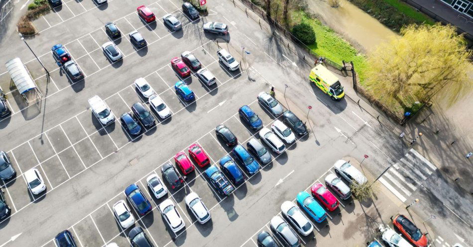 zdjęcie: 220 nowych miejsc parkingowych przy kolei / v40944434