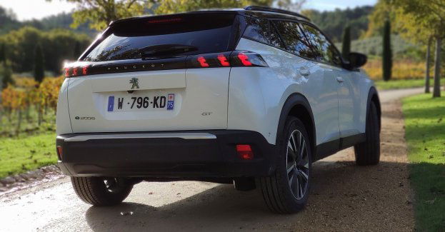 Dwie osoby zginęły w wypadku na dk 74 w Gołoszycach