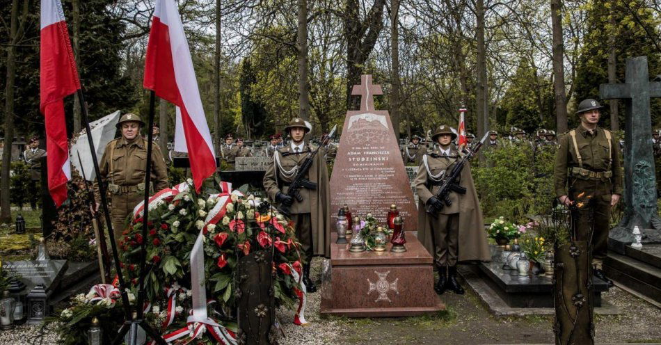 zdjęcie: Uroczystość upamiętniająca o. Adama Studzińskiego w 15. rocznicę śmierci / fot. PAP