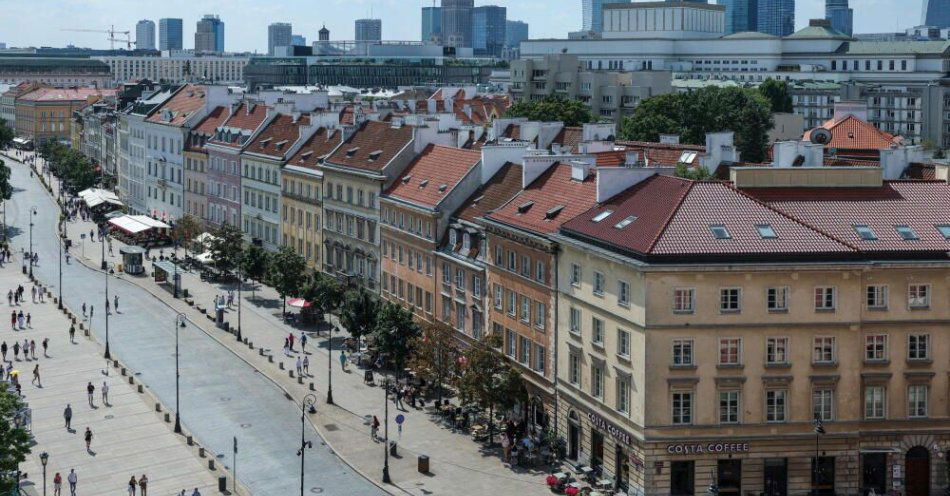 zdjęcie: Warszawa w roku 2025. Jak sto lat temu wyobrażano sobie przyszłość stolicy / fot. PAP