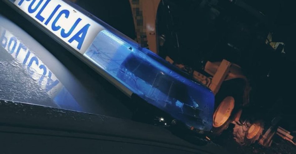 zdjęcie: Zatrzymani za kradzież 200 litrów paliwa z koparki / fot. KPP w Złotoryi