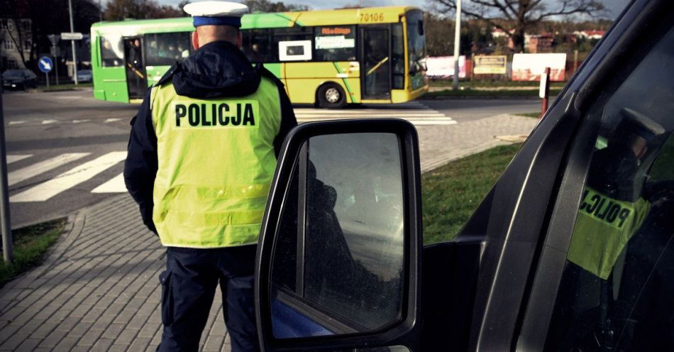 zdjęcie: Komunikacja i organizacja ruchu w okresie Wszystkich Świętych / fot. KMP w Elblągu