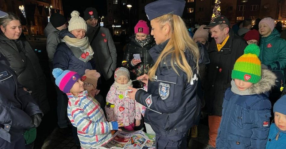 zdjęcie: Koszalińscy policjanci Grali z WOŚP. 32. Finał Wielkiej Orkiestry Świątecznej Pomocy za Nami / fot. KMP w Koszalinie