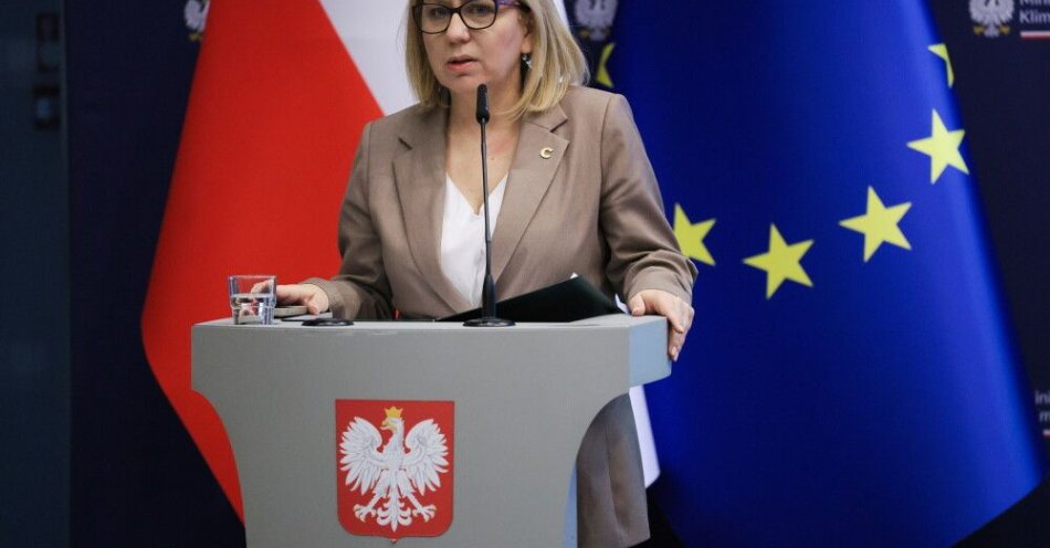 zdjęcie: Hennig-Kloska: warunki przyłączeniowe PSE dla magazynów energii opiewają na blisko 40 GW / Warszawa, 30.03.2026. Minister klimatu i środowiska Paulina Hennig-Kloska podczas konferencji prasowej w siedzibie misterstwa klimatu i środowiska w Warszawie, 30 bm. Temat spotkania: Podpisanie 8 umów dofinansowania realizowanych zadań z obszaru gospodarki wodno-ściekowej przez NFOŚiGW. (sko) PAP/Rafał Guz