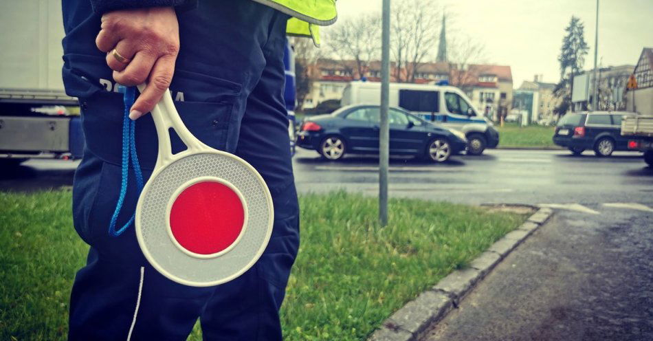 zdjęcie: Pijany kierowca zamienił się miejscami aby uniknąć kontroli / fot. KMP w Szczecinie