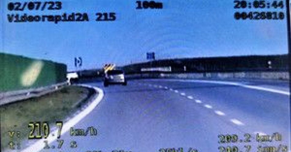 zdjęcie: Jechali autostradą A-4 ponad 200 km/h / fot. KMP w Legnicy