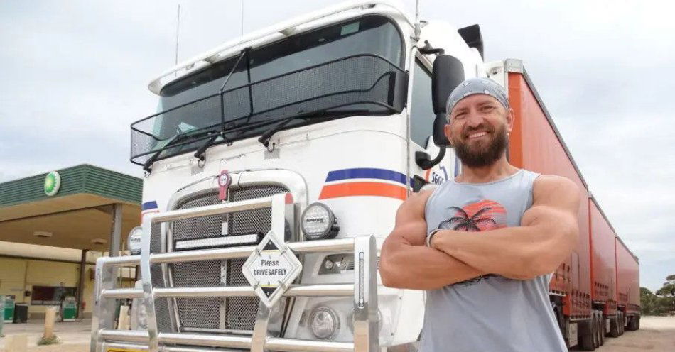 zdjęcie: Dawid Andres - podróżnik znany z serii Ciężarówką przez... / kupbilecik24.pl / DAWID ANDRES - PODRÓŻNIK ZNANY Z SERII \