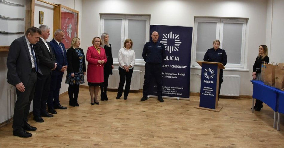 zdjęcie: Laureaci konkursu Bezpieczne Wakacje 2025 nagrodzeni w Lubaczowie / fot. KPP w Lubaczowie Fot. KPP Lubaczów