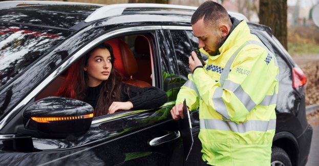 Kierowała pojazdem mimo sądowego zakazu - została zatrzymana