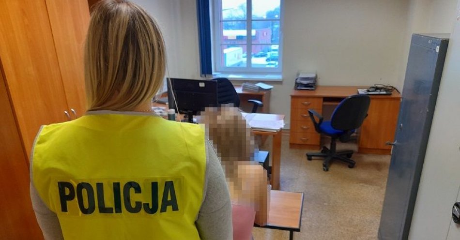 zdjęcie: Policjanci zatrzymali w miniony weekend cztery poszukiwane osoby, w tym jedną, za którą został wystawiony list gończy / fot. KPP w Lęborku