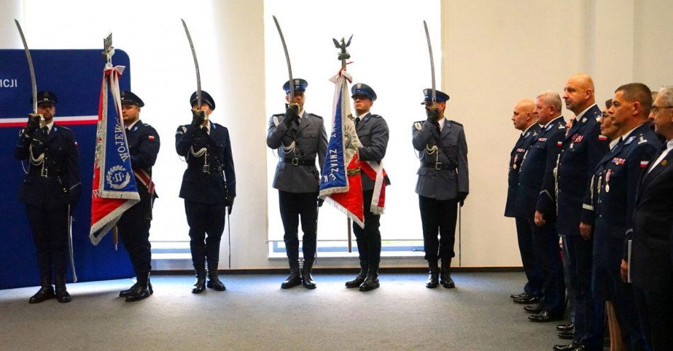 zdjęcie: Kryształowe Serca przyznane radziejowskim policjantom / fot. KPP w Radziejowie
