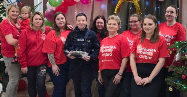 Kutno: policjanci i żołnierze wspierają Szlachetną Paczkę