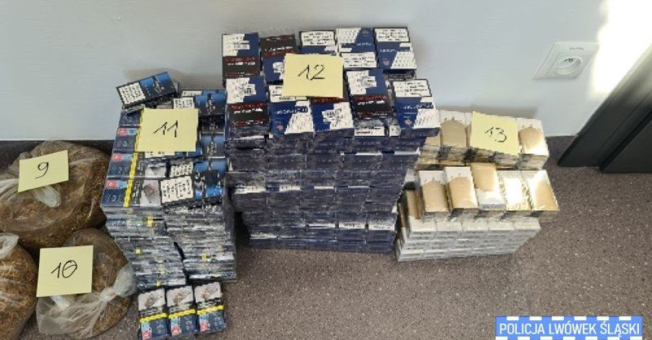 zdjęcie: Zabezpieczono 21 kg krajanki i ponad 14 tys. papierosów / fot. KPP w Lwówku Śląskim