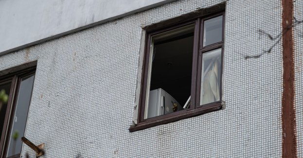 Trzyletnie dziecko wypadło z okna mieszkania w Drezdenku