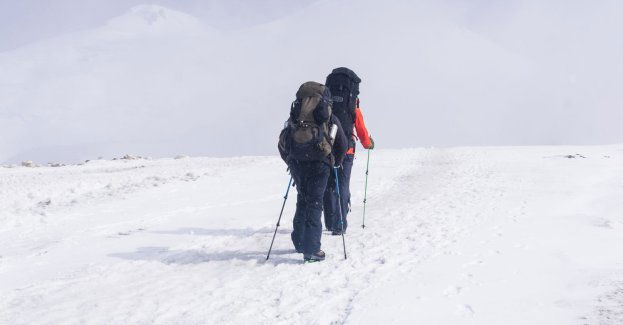 W Bieszczadach spadł śnieg, są ujemne temperatury i wieje silny wiatr