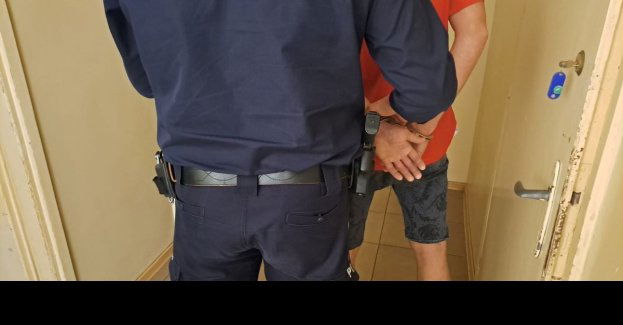 Ukradł alkohol, zaatakował ochroniarza i policjantów - został zatrzymany.