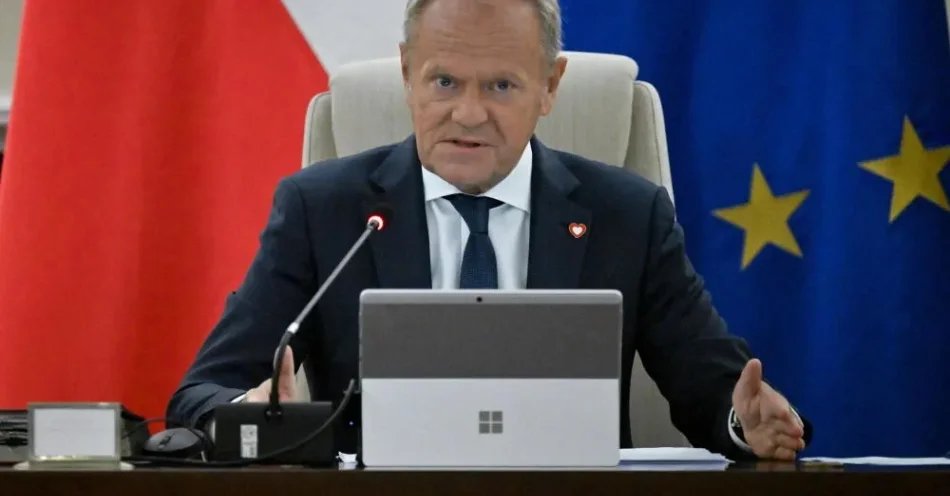 zdjęcie: Premier: służby innych państw z regionu potwierdziły, że Marcin Romanowski znajduje się na 99 proc. w Naddniestrzu / Warszawa, 18.08.2026. Premier Donald Tusk na posiedzeniu rządu w KPRM w Warszawie, 18 bm. Rada Ministrów zajmie się m.in. projektem ustawy chroniącej rolników przed roszczeniami sąsiadów skarżących się na hałas czy nieprzyjemne zapachy. Ministrowie wysłuchają też informacji wiceszefowej MON Magdaleny Sobkowiak-Czarneckiej nt. podejmowanych działań związanych z rozwojem i wzmacnianiem potencjału krajowego przemysłu obronnego. (pn/mgut) PAP/Piotr Nowak