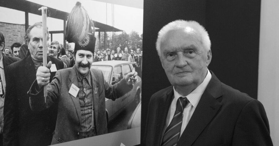 zdjęcie: Zmarł emerytowany fotoreporter PAP Stanisław Jakubowski - nestor śląskiej fotografii prasowej / fot. PAP