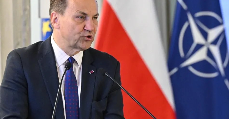 zdjęcie: Sikorski: nie dążymy do konfliktu z Rosją, ale wygląda na to, że Rosja prowadzi z nami wojnę hybrydową / Warszawa, 08.06.2026. Wicepremier, minister spraw zagranicznych Radosław Sikorski na konferencji pt. 