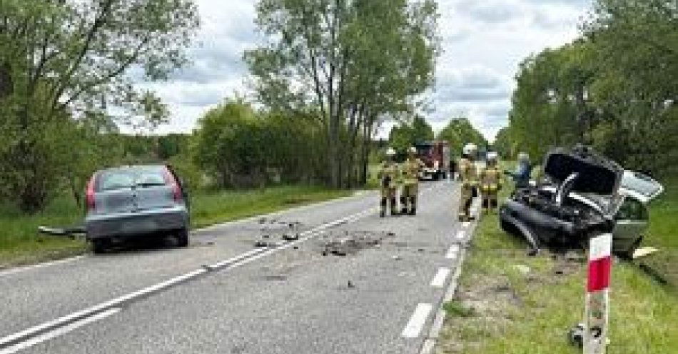 zdjęcie: Wypadek w Ninkowie - dwie osoby w poważnym stanie w szpitalu / fot. KPP w Przysusze