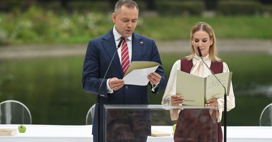 zdjęcie: Para prezydencka wzięła udział w 14. Narodowym Czytaniu / fot. PAP