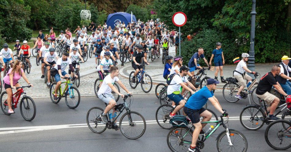 zdjęcie: Rowerzyści mogą ocenić jakość poruszania się rowerem po mieście / fot. PAP