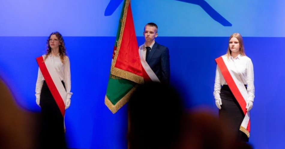 zdjęcie: Pożegnanie maturzystów I LO / fot. UM Grudziądz