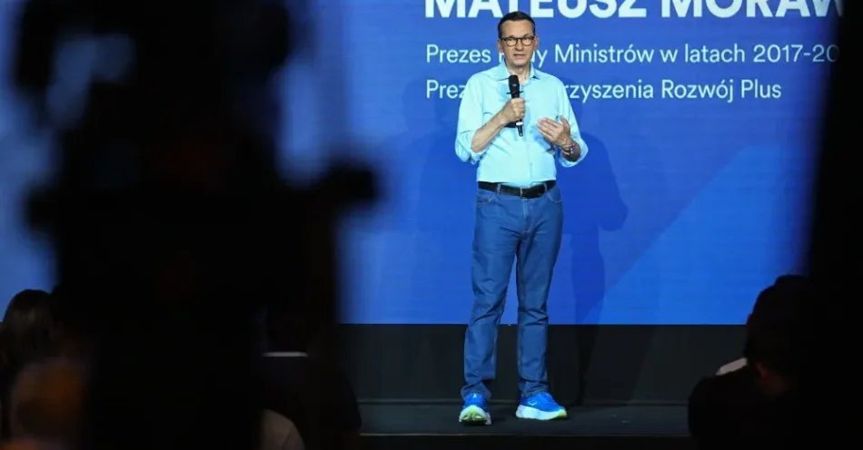 zdjęcie: Morawiecki: prezydent Sieradza dołączył do stowarzyszenia Rozwój Plus / Warszawa, 04.09.2026. Były szef rządu, przewodniczący KP Rozwój Plus Mateusz Morawiecki przemawia podczas spotkania 
