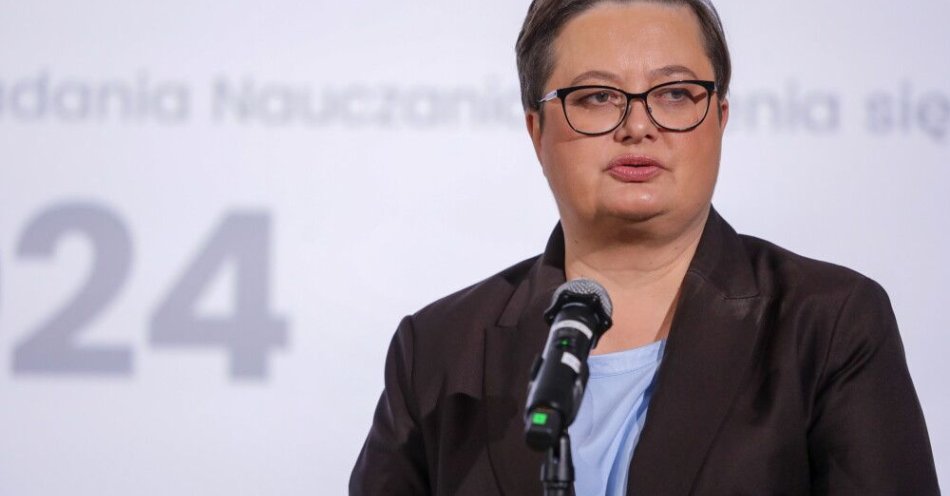 zdjęcie: Lubnauer: w piątek nie poznamy pełnych danych o zapisach na edukację zdrowotną / Warszawa, 07.10.2025. Wiceminister edukacji Katarzyna Lubnauer na ogłoszeniu wyników Międzynarodowego Badania Nauczania i Uczenia TALIS 2024, 7 bm. w Instytucie Badań Edukacyjnych - Państwowym Instytucie Badawczym w Warszawie. (aldg) PAP/Tomasz Gzell
