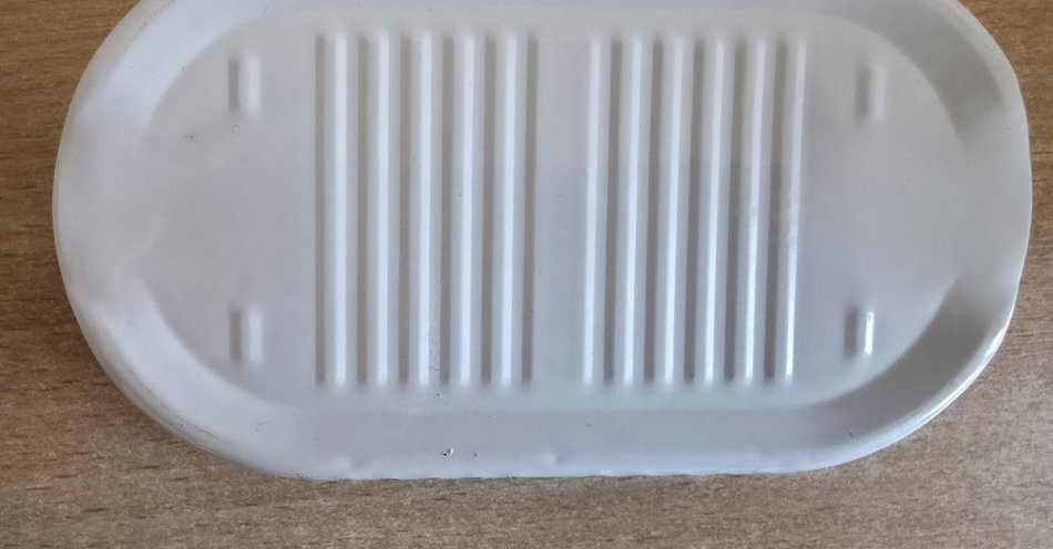 zdjęcie: Zabezpieczono blisko 300 produktów z fałszywymi datami / fot. KPP w Lubaczowie Fot. KPP Lubaczów