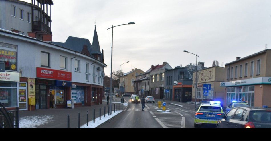 zdjęcie: Potrącenie na przejściu w Goleniowie przez źle przygotowany samochód / fot. KPP w Goleniowie